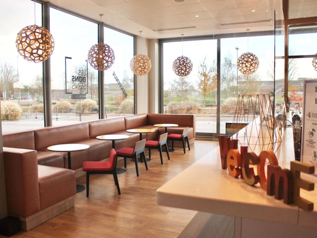 Ibis Styles Guyancourt Versailles Exterior photo
