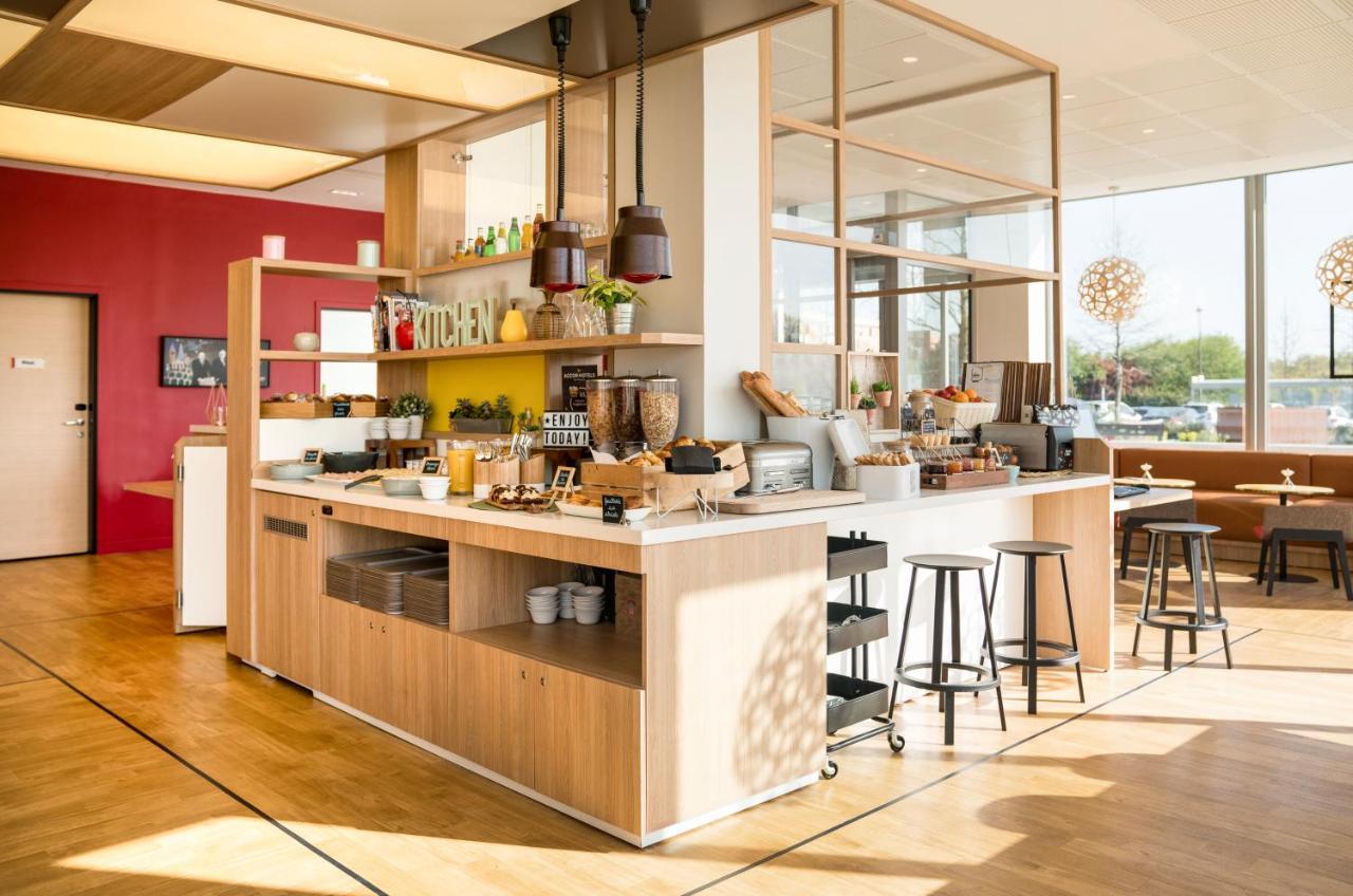 Ibis Styles Guyancourt Versailles Exterior photo